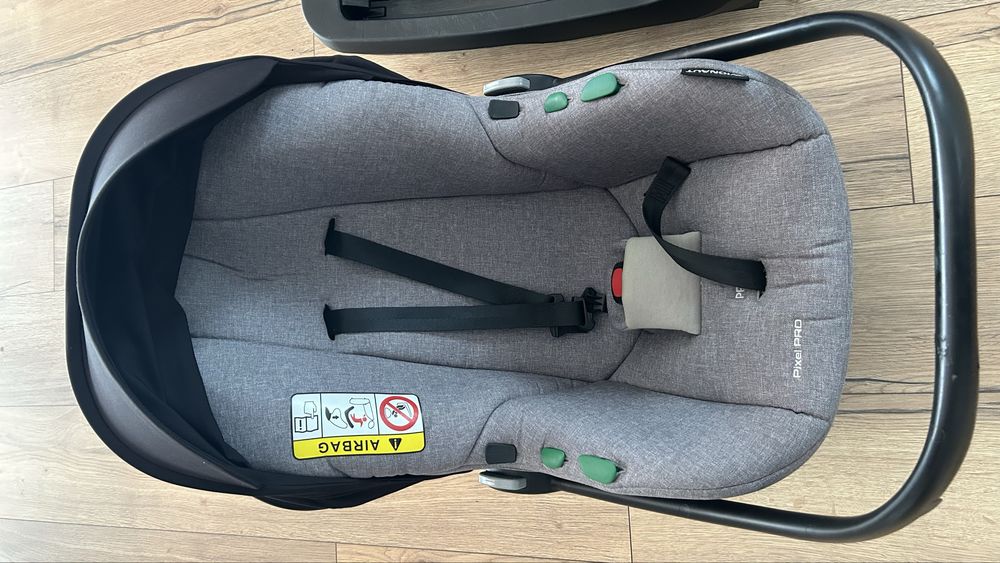 Fotelik samochodowy Avionaut Pixel Pro 2.0 C z bazą Isofix Dock 2.0