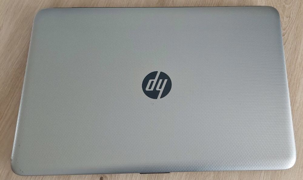 Laptop HP Pavilion 15 CPU: i5 | RAM: 16GB | SSD:480GB