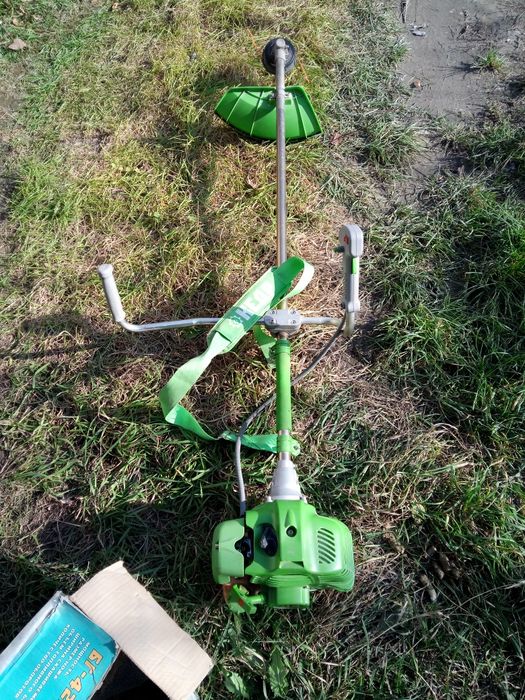 Нова газонокосарка Кедр БГ-4200 (Професіонал)