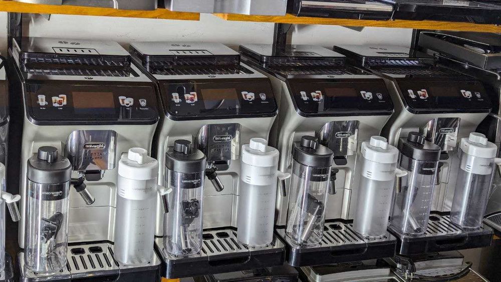 Кавовмашина (Кофемашина) Delonghi Eletta Explore СТАН НОВОЇ!