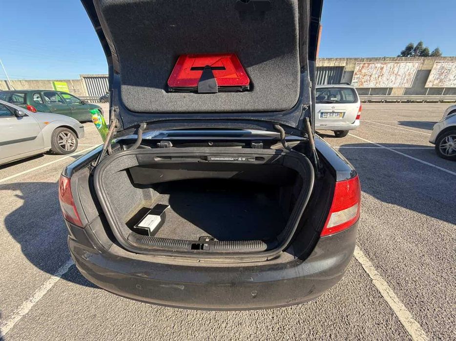 Audi A4 Cabriolet 1.9 TDI Automático – Impecável | FULL EXTRAS |