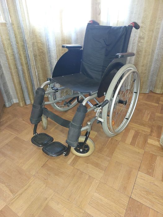 Инвалидная коляска