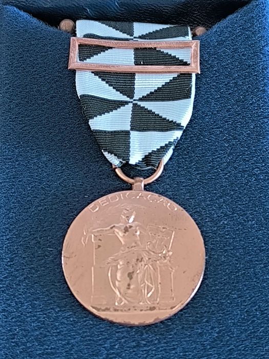 Medalha alusiva à Dedicação da Câmara Municipal de Lisboa, grau cobre