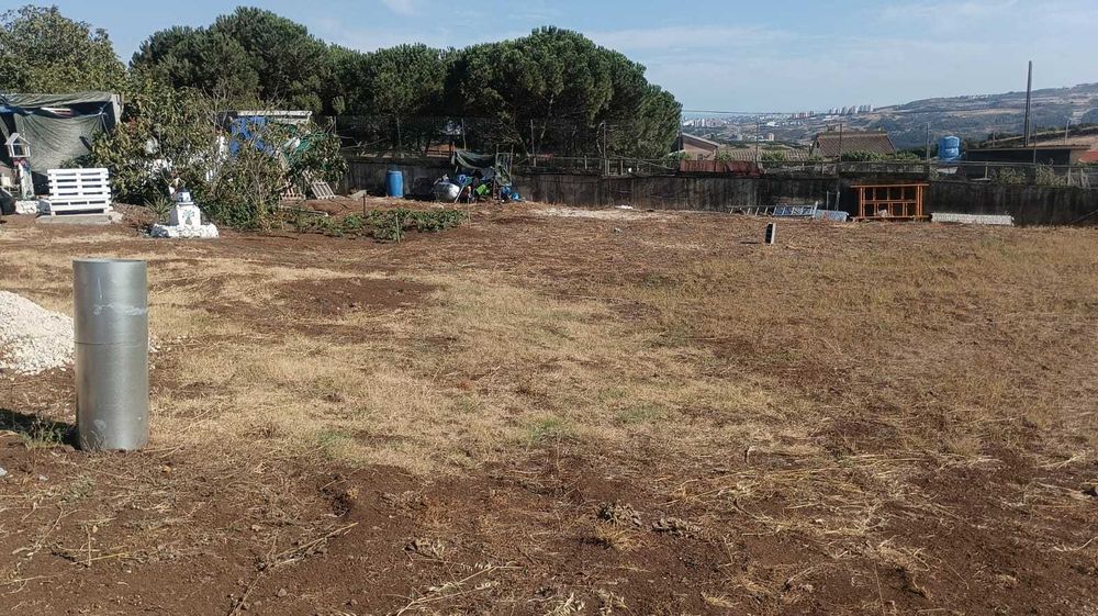 Terreno Urbano 1.640 m² a 5 km de Loures – Santo Antão do Tojal  localizado em Malhapão