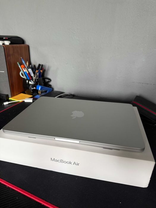 MacBook Air M4 13,6'' Używany