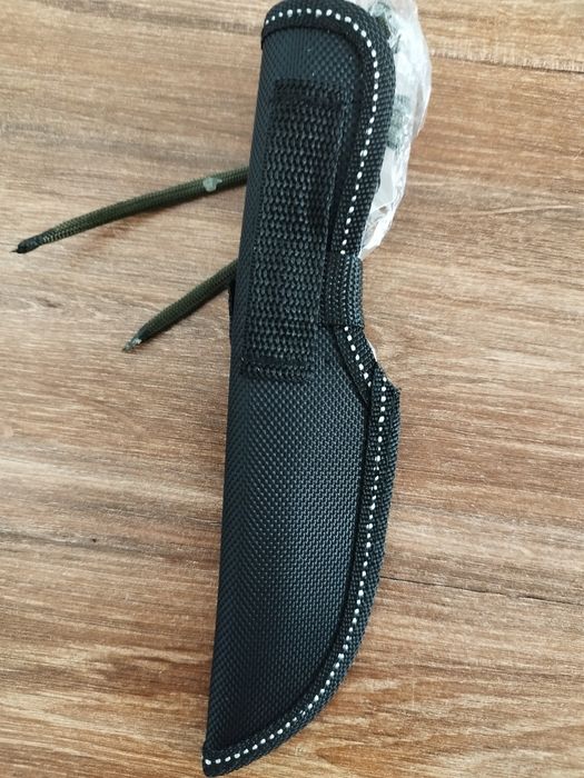 Nóż myśliwski survival