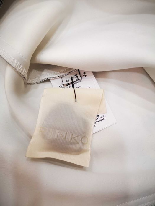 Piankowa sukienka Pinko