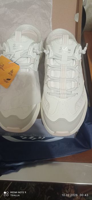 Skechers кросівки нові