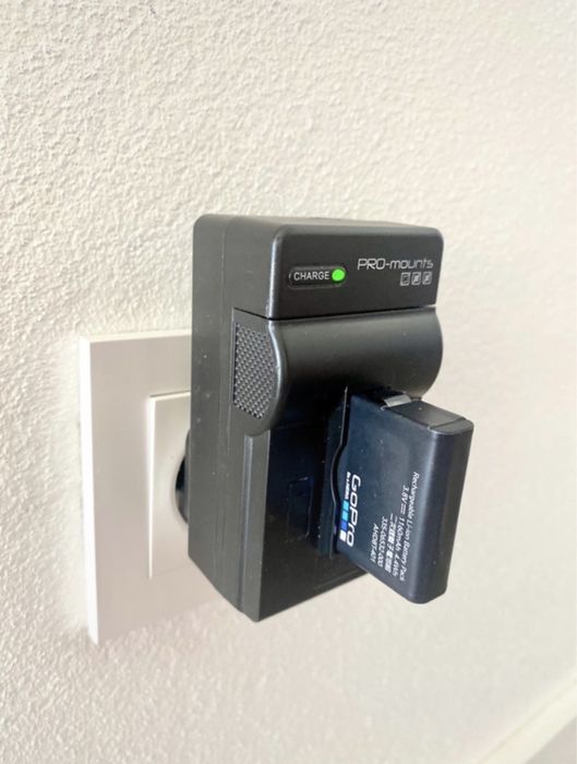 Baterias e carregador GoPro