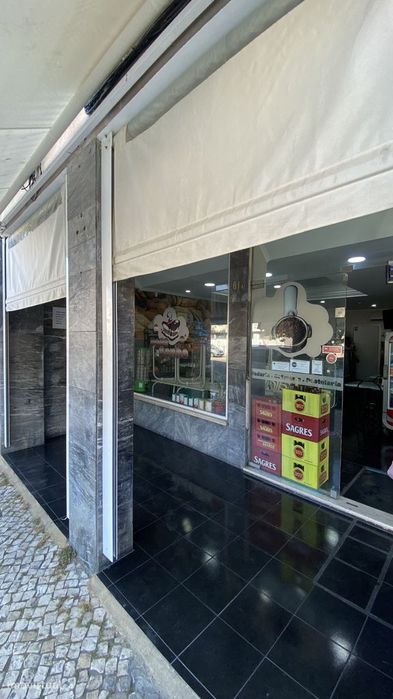 Espaço comercial à venda na rua Bartolomeu Dias