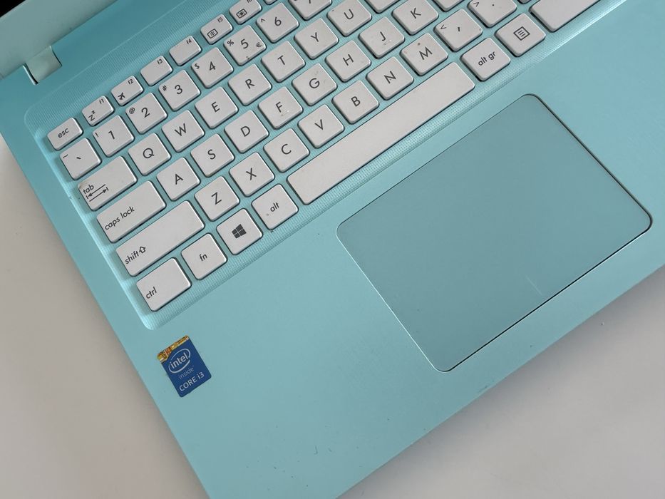 Laptop Asus core i3