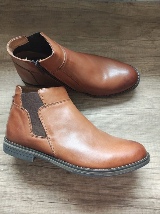 Eleganckie skórzane męskie botki r. 40