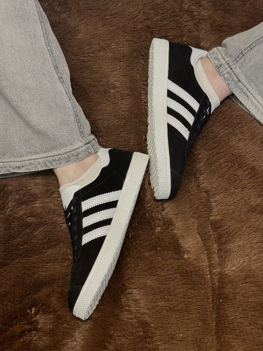 Adidas Gazelle Black white жіночі замшеві чорні кросівки 36 40 41