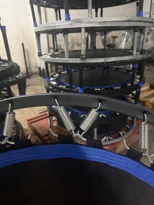 28 Trampolins como novos