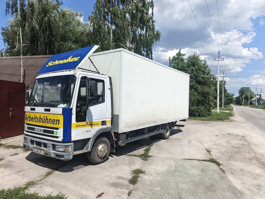 Вантажні перевезення з гідробортом