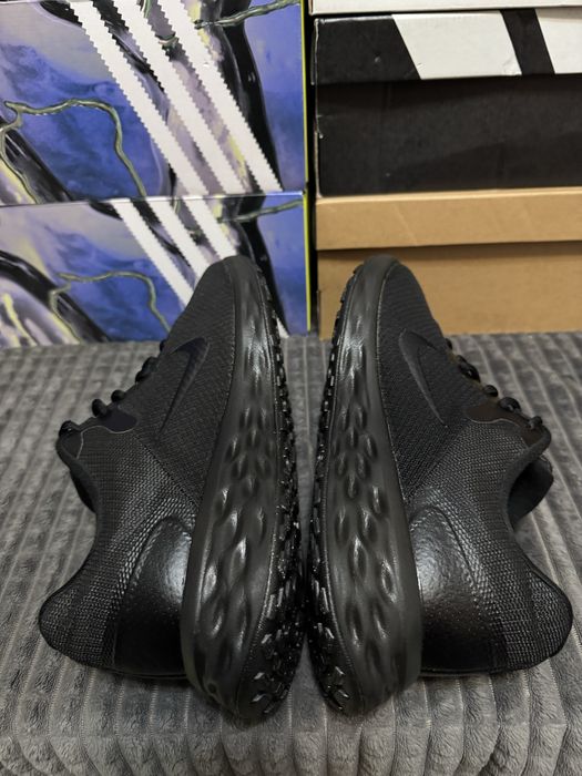 Чоловічі кросівки Nike Revolution 6 42(27см) оригінал