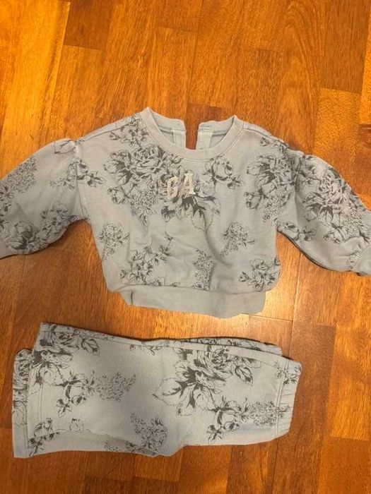 Conjunto GAP - 9-12 meses