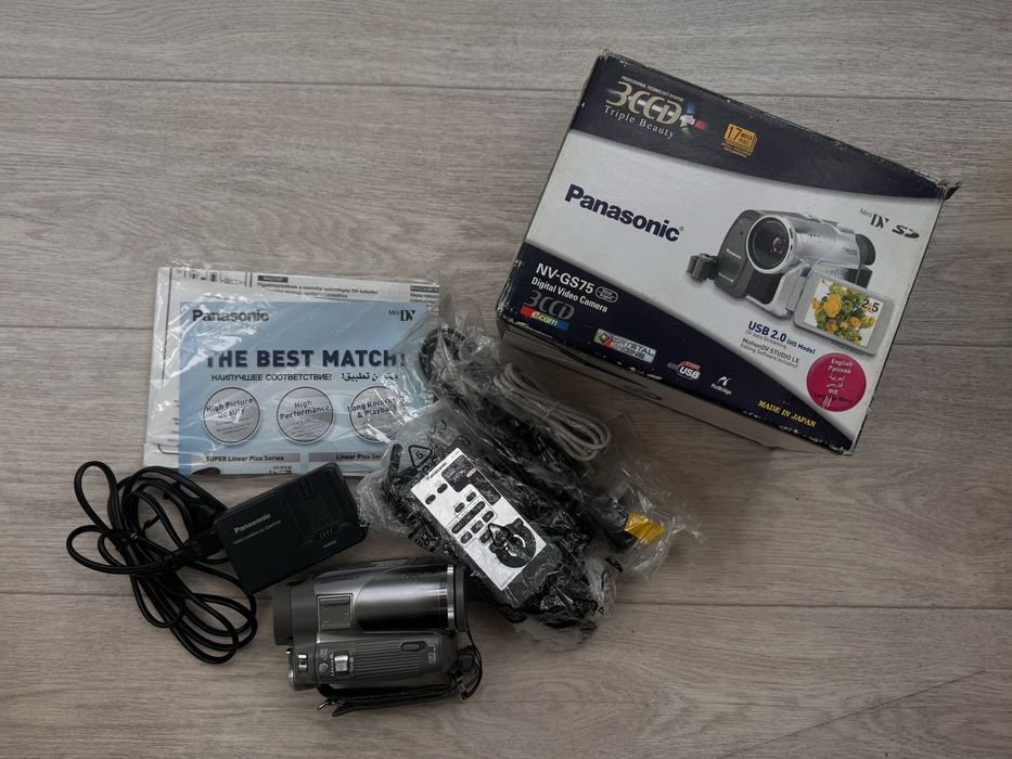 Видеокамера Panasonic