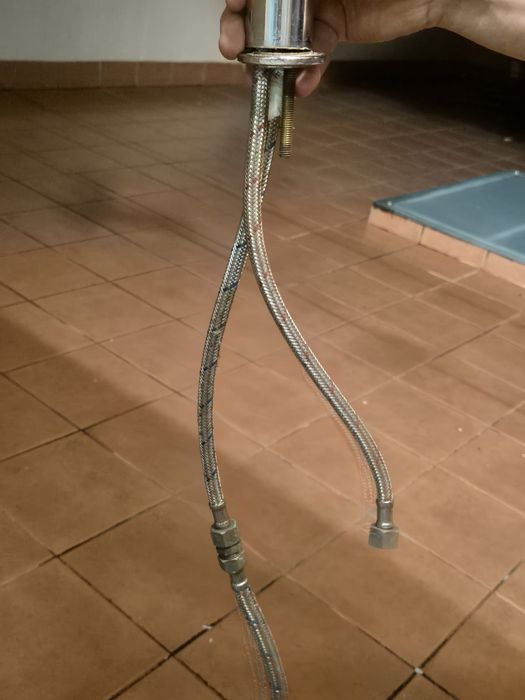 Torneira cozinha64584980752385123