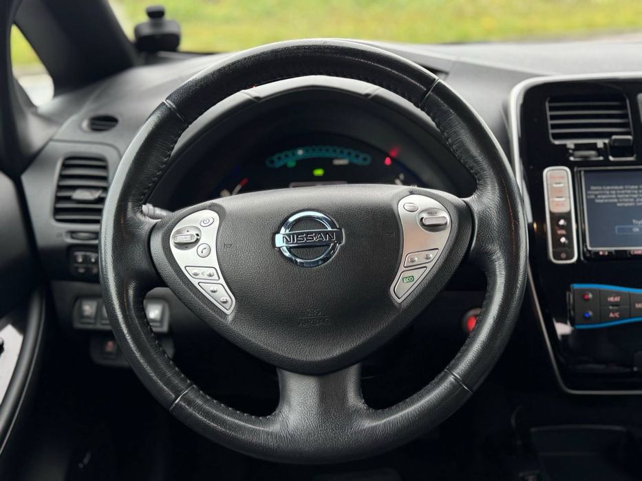 Nissan Leaf Tekna 24 kWh 11/12 Електро Авто