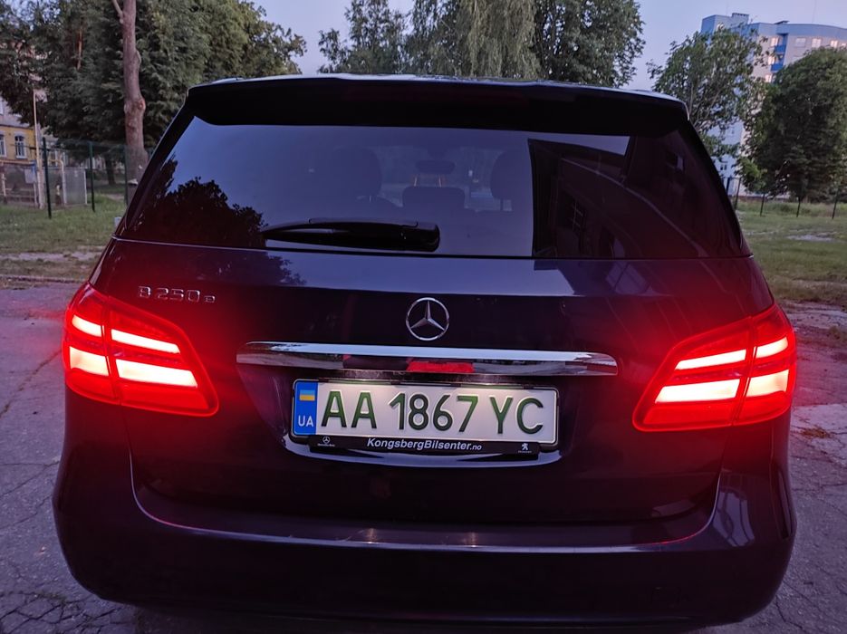 Продам автомобіль Mercedes -Benz B-Class 2017рік