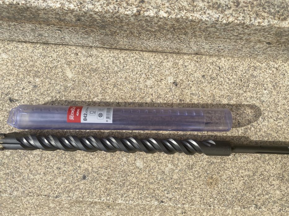 Broca ponta diamante MAX 4 cortes MacFer 4200 42x570mm