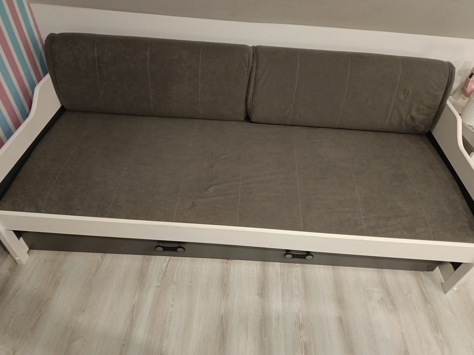 Łóżko młodzieżowe, rozsuwane,