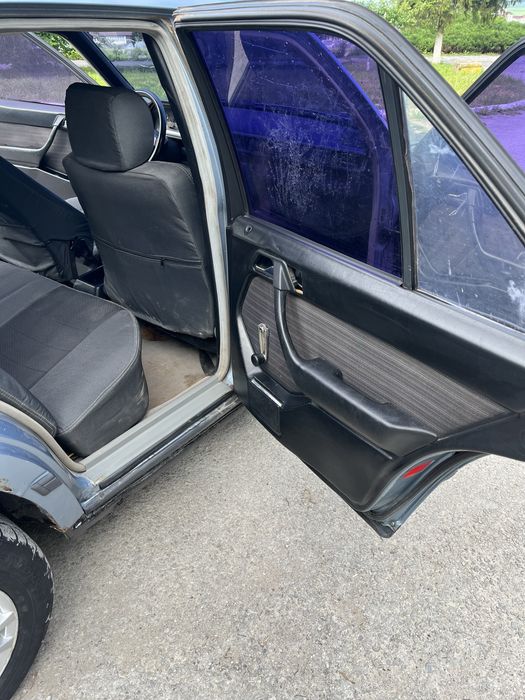 Mercedes benz W124