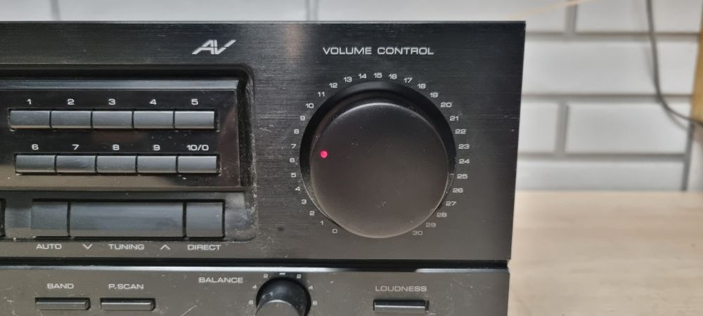 Amplituner stereo KENWOOD KR-A5020.