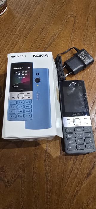 Telemóvel Nokia 150 novo.