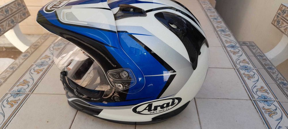 Capacete Arai Tour X4
