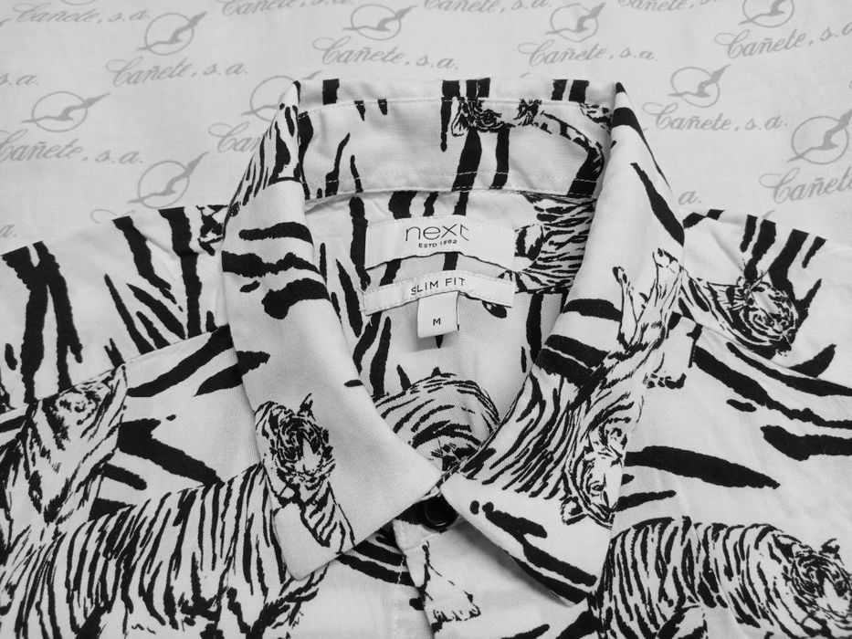 Рубашка Next ESTD 1982 размер М