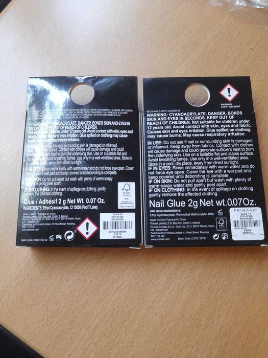 Unhas de gel novas em caixa