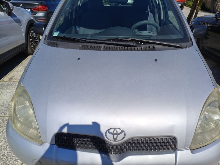 Toyota Yaris 5p c ar condicionado a funcionar