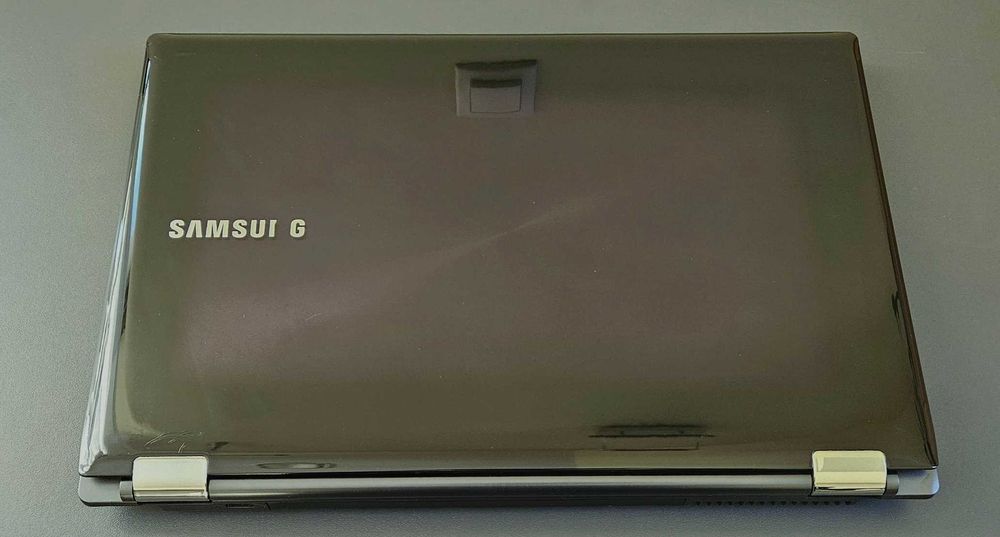 laptop Samsung RF711, ekran 17,3”, SSD, i7-2630QM, 8GB, GeForce 540M