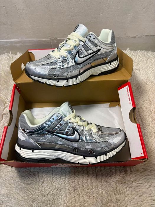 Nike p6000.