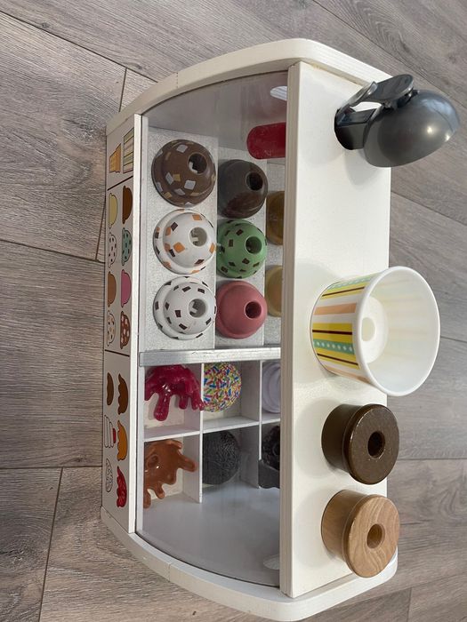 Melissa & Doug Велика Дерев'яна Крамниця Морозива
