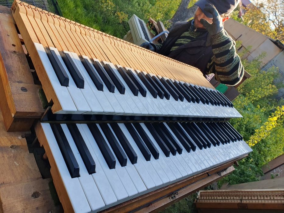 Klawiatury do małych organów.