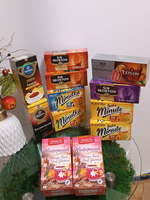 Набір рiзного чаю в пакетах . 12 шт