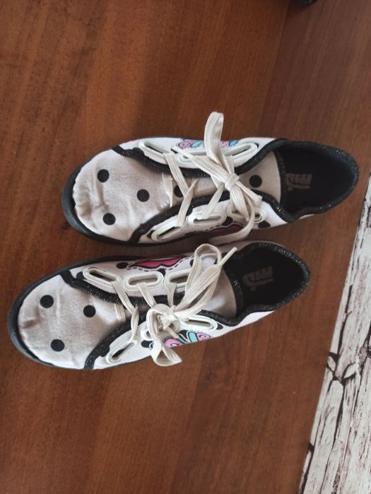 Trampki dziewczęce r.34