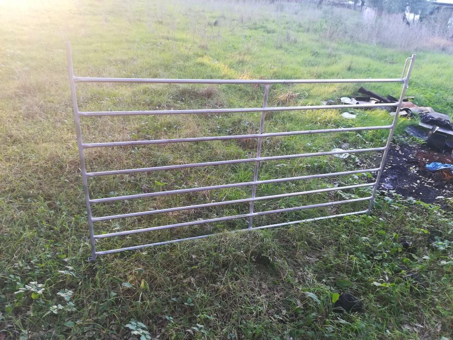 Comedouros/Bebedouros