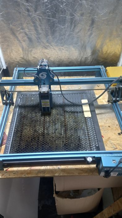 Sculpfun S9 5,5 W, área 410×415 mm