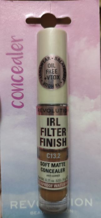 Консилер revilution