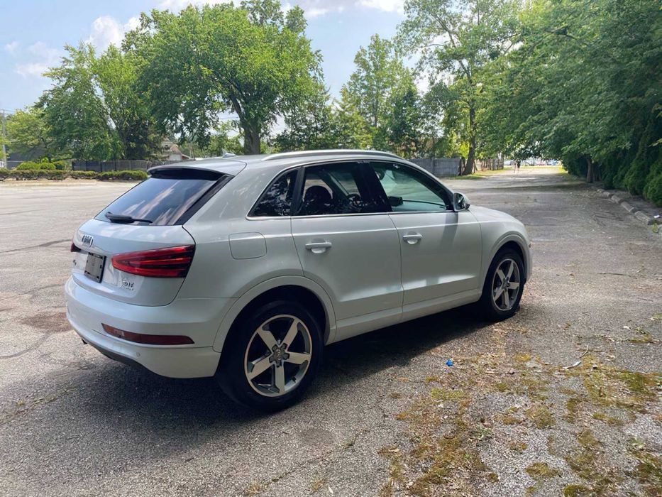 Audi Q3 quattro Premium Plus      2015