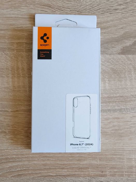 Etui SPIGEN Liquid Crystal do Apple iPhone 16 Plus