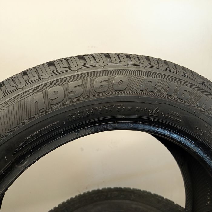195/60R16 Semperit Master-Grip2