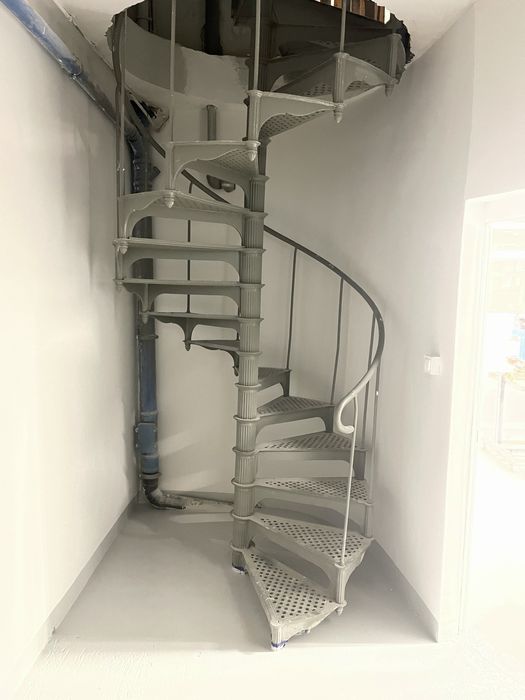 Renowacja balustrad barierek stalowych