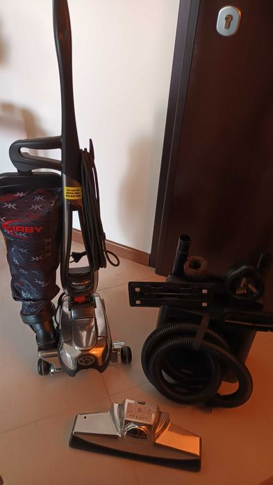 Aspirador e lavagem de tapetes Kirby
