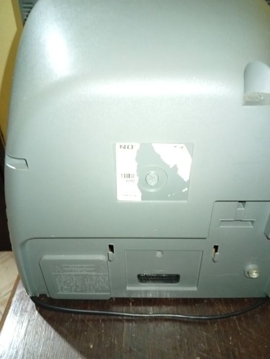 Vendo televisor antigo
