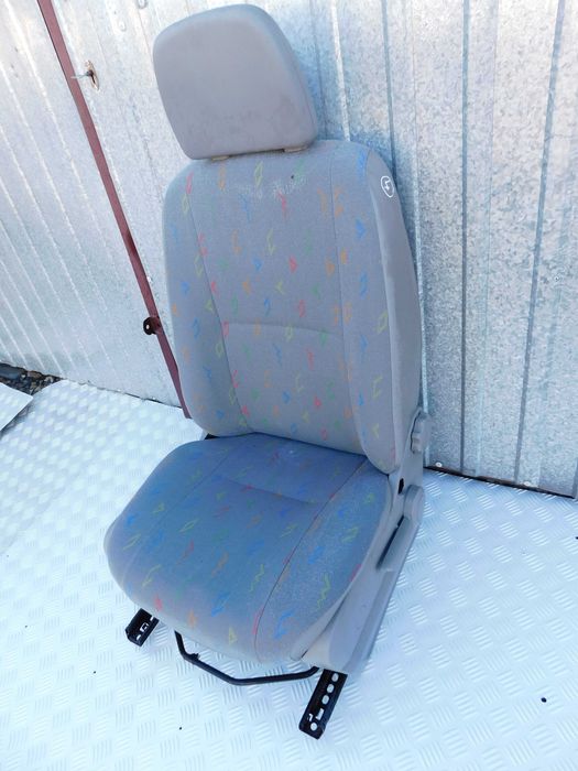 Mercedes Sprinter 906 VW Crafter fotel siedzisko siedzenie kierowcy